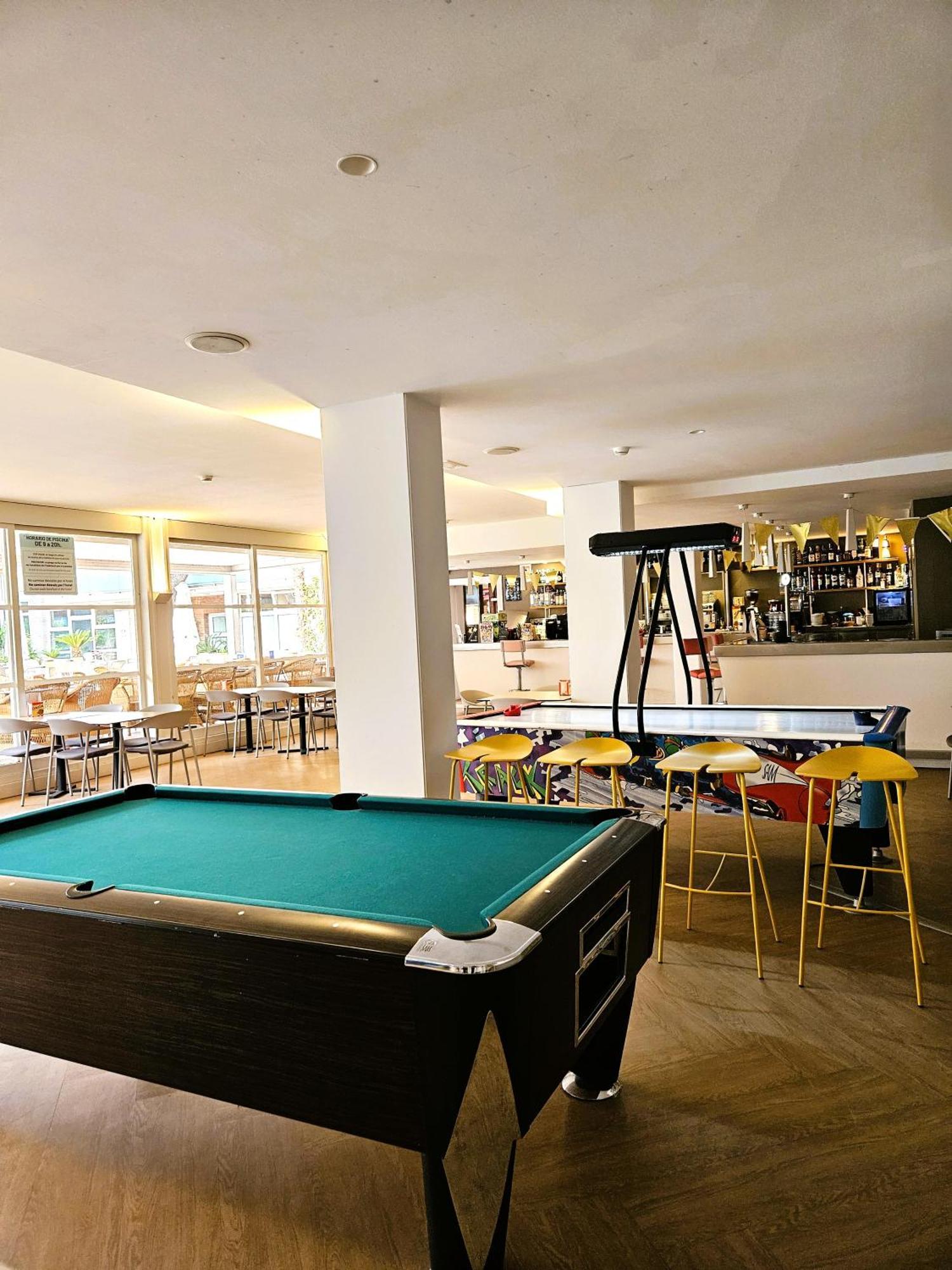 Hotel Canada Palace 4*